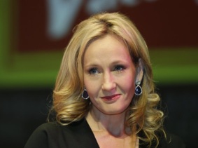 J.K. Rowling desarrollará una historia original ambientada en el mundo de "Harry Potter" que será llevada a la pantalla grande